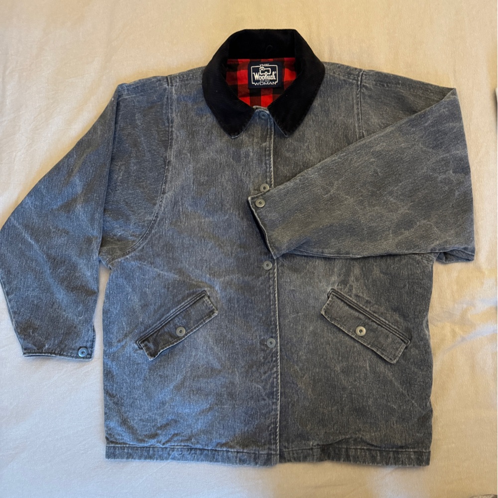 Vintage Woolrich Black Denim Chore Coat
Corduroy collar + cuffs - Buffalo plaid - Picture 6 of 13